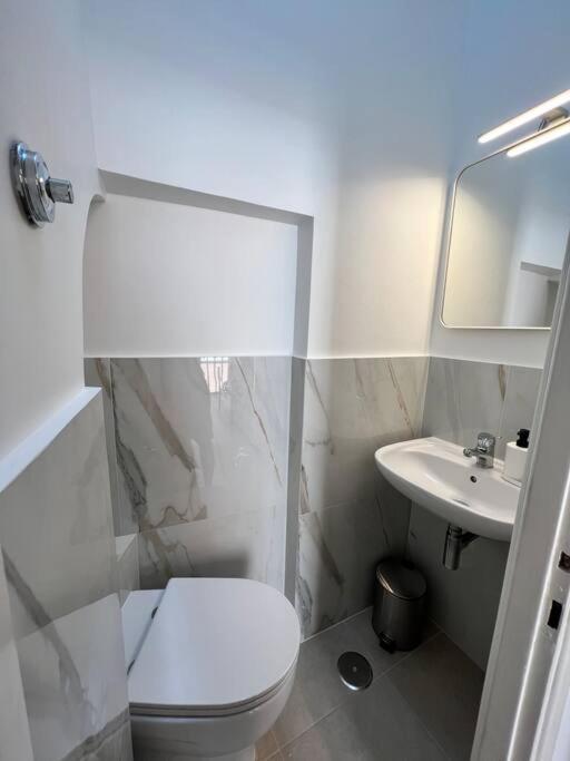 Campo De' Fiori Rooftop Apartment Рим Екстер'єр фото